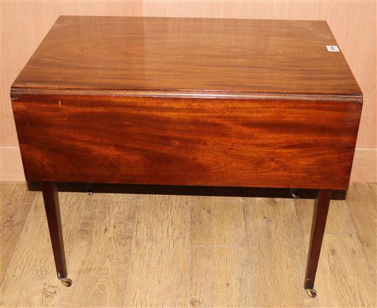 A George III mahogany Pembroke table, W.84cms